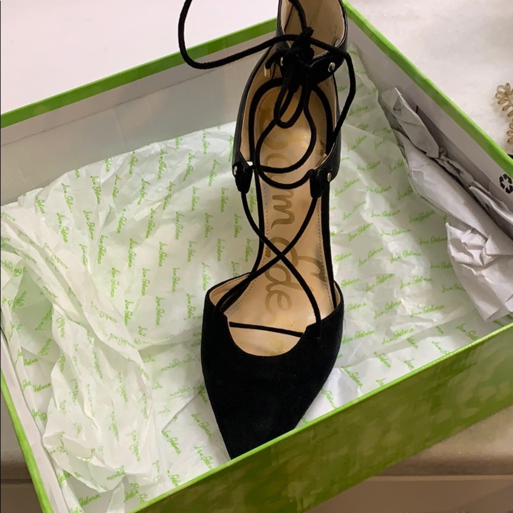 Sam Edelman suede pumps